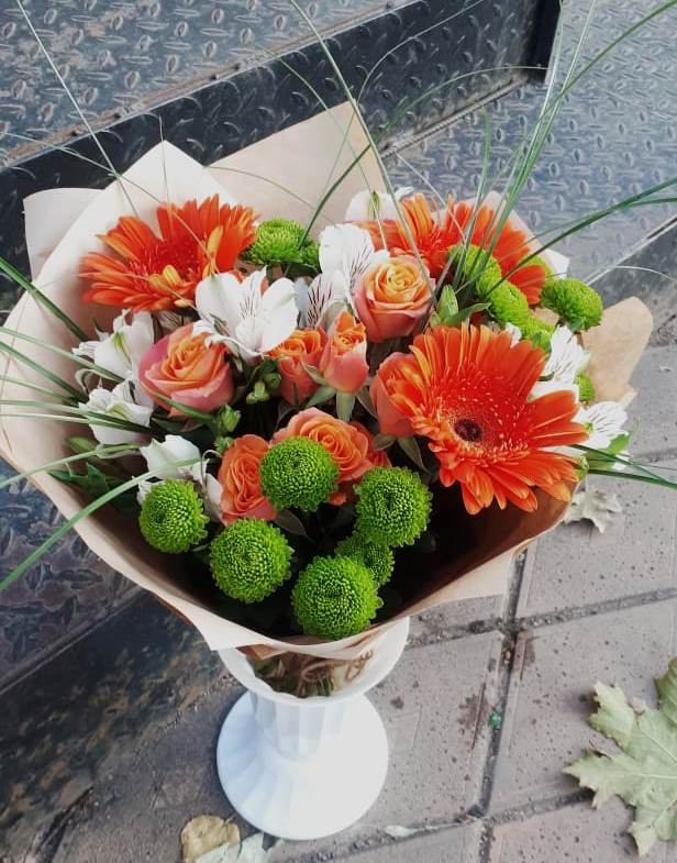 Букет цветов из: Герберы, Хризантемы, Альстромерии и Розы в Килемары