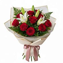 Букет цветов из:  Лилии и Розы в Килемары