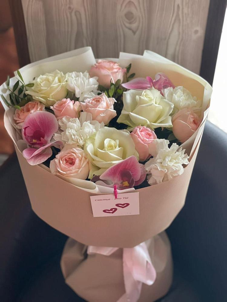 Букет цветов из: Орхидеи, Розы и Гвоздики в Килемары