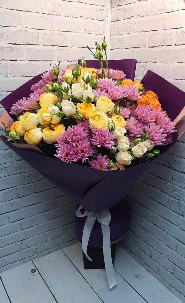 Букет цветов из: Хризантемы и Розы в Килемары
