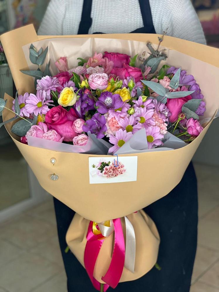 Букет цветов из: Хризантемы, Гвоздики и Альстромерии в Килемары