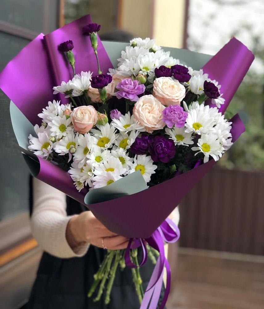 Букет цветов из: Хризантемы, Гвоздики и Розы в Килемары