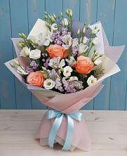 Букет цветов из:  Лизиантусы, Розы, Альстромерии и Гипсофила в Килемары