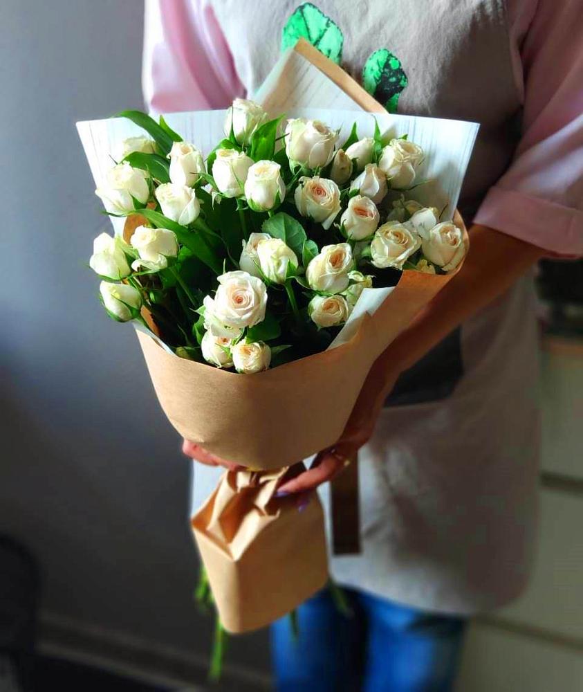 Букет цветов из: Розы в Килемары