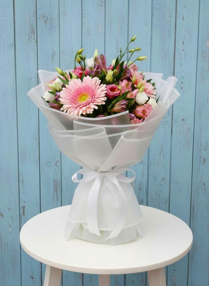 Букет цветов из: Герберы, Альстромерии и Лизиантусы в Килемары