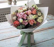 Букет цветов из:  Розы, Лизиантусы и Гвоздики в Килемары