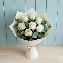 Букет Белые розы в Эвкалипте в Килемары