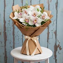Букет цветов из:  Орхидеи и Розы в Килемары